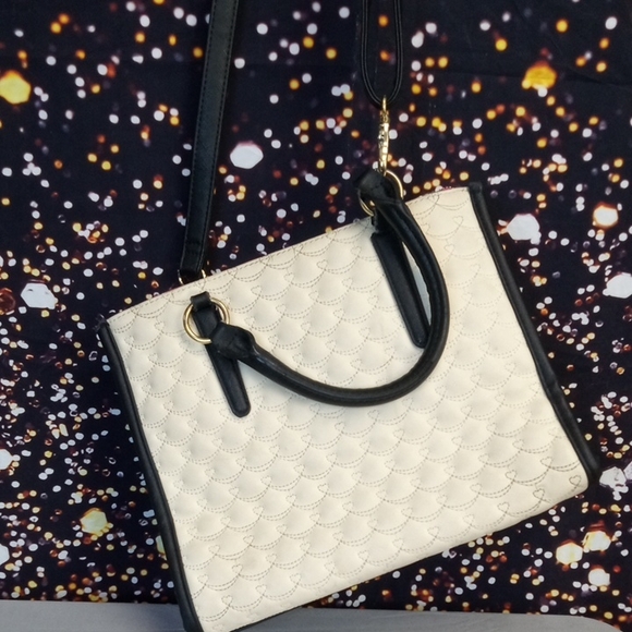 Betsey Johnson Cream Handbag - Picture 1 of 7